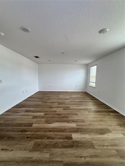 Image No.27-5 Bed House for sale