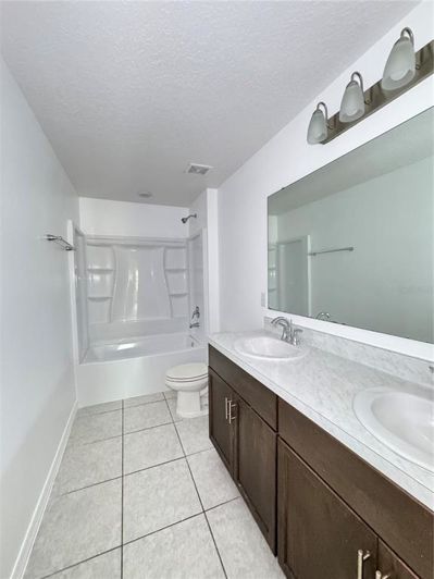 Image No.28-5 Bed House for sale