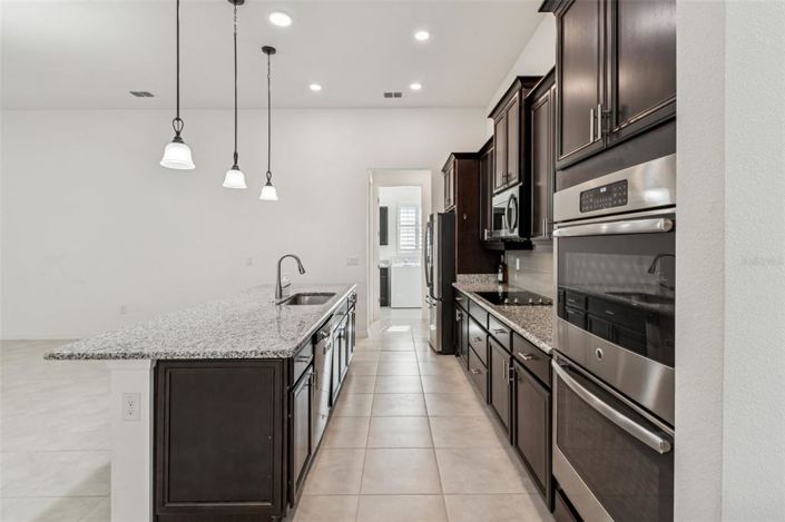 Image No.10-2 Bed House for sale