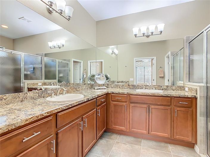 Image No.19-2 Bed House for sale