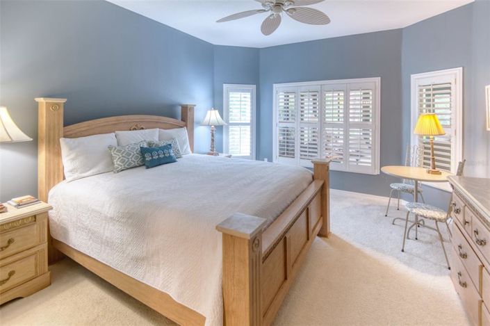 Image No.17-2 Bed House for sale