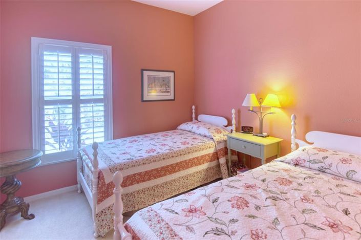 Image No.26-2 Bed House for sale