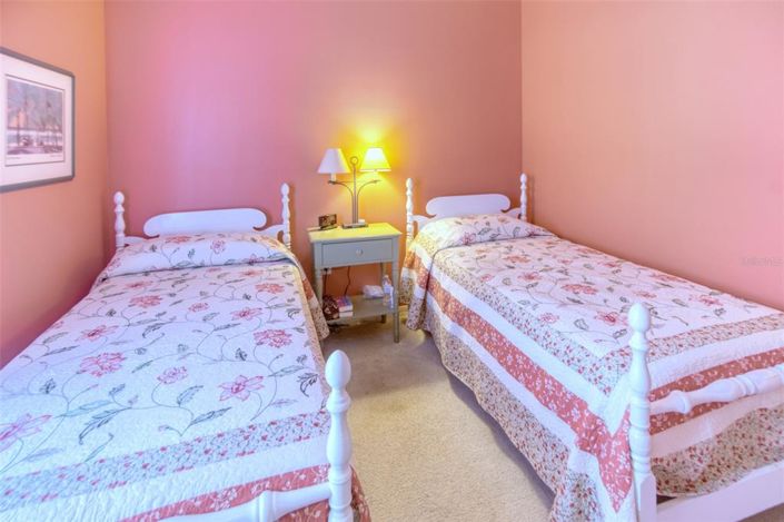 Image No.27-2 Bed House for sale