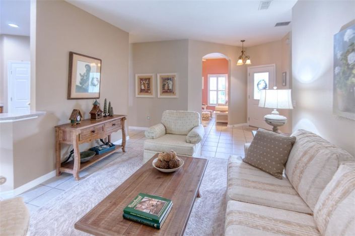 Image No.8-2 Bed House for sale