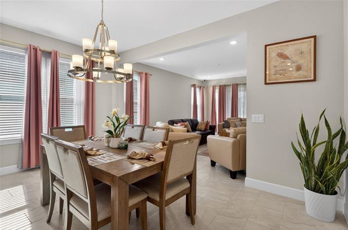 Image No.10-3 Bed House for sale