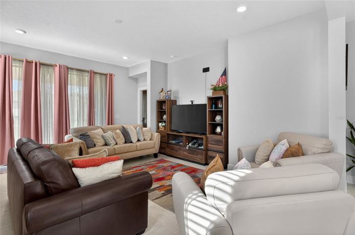 Image No.12-3 Bed House for sale