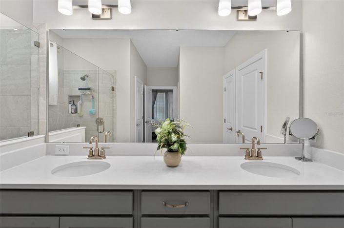 Image No.19-3 Bed House for sale