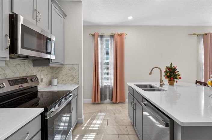 Image No.8-3 Bed House for sale