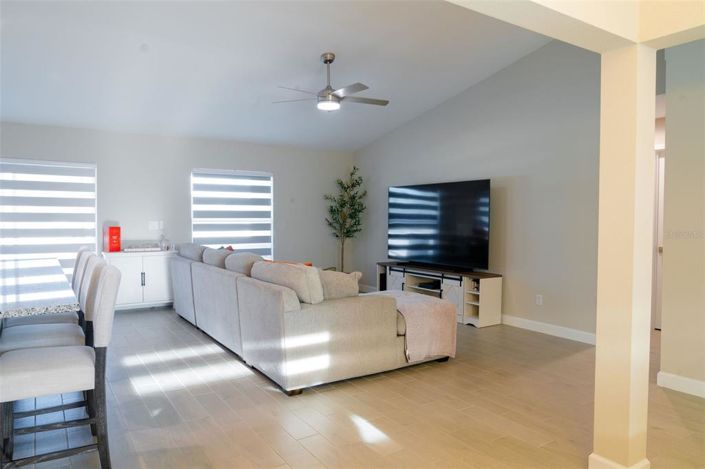 Image No.8-Maison de 4 chambres à vendre à Saint John