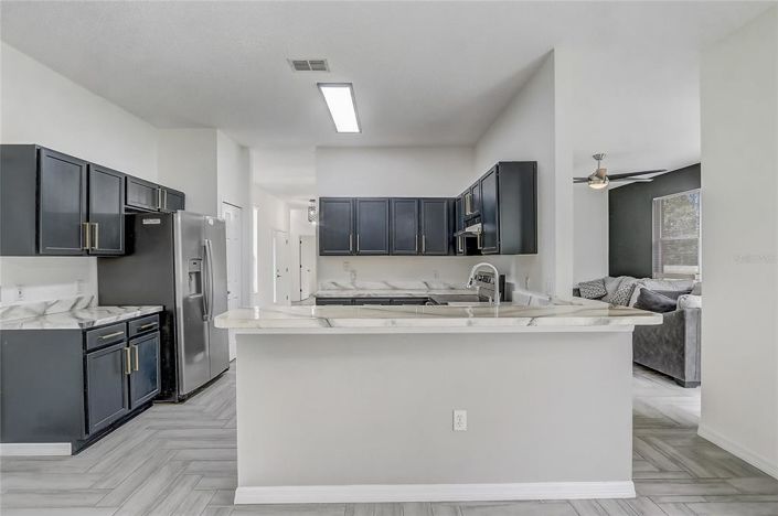 Image No.16-3 Bed House for sale