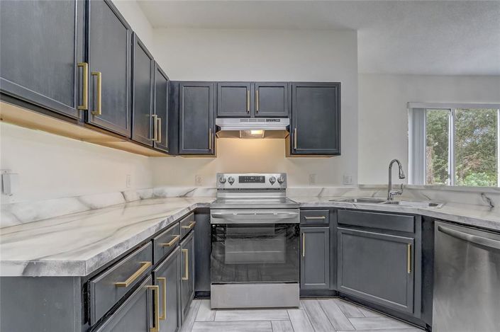 Image No.20-3 Bed House for sale