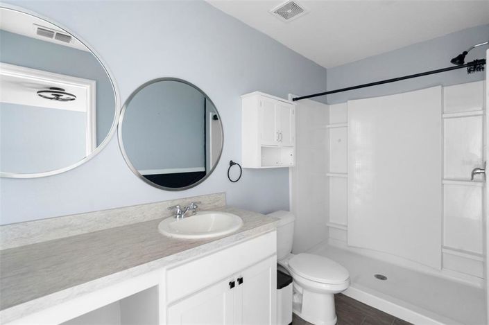 Image No.27-2 Bed House for sale