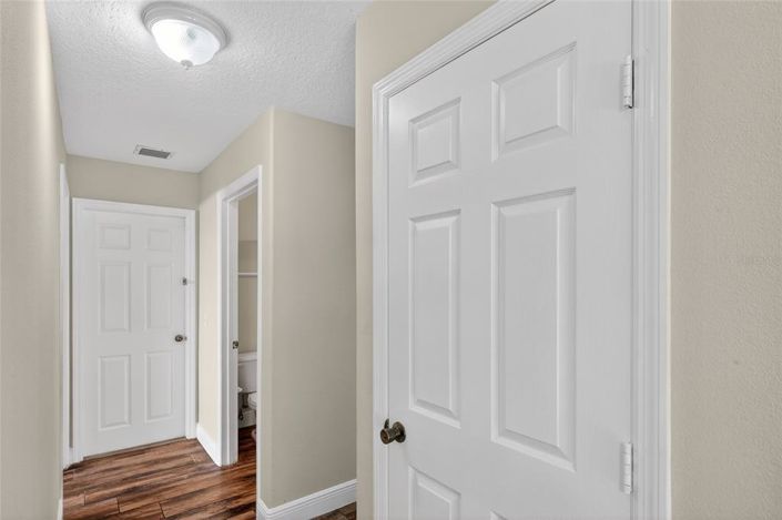 Image No.5-5 Bed House for sale