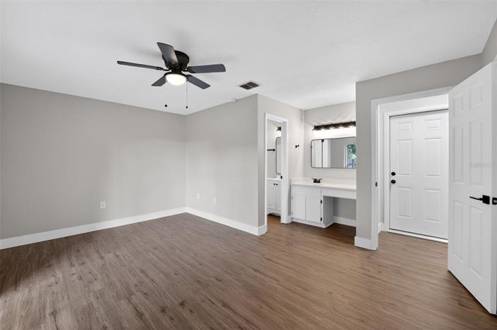 Image No.19-3 Bed House for sale