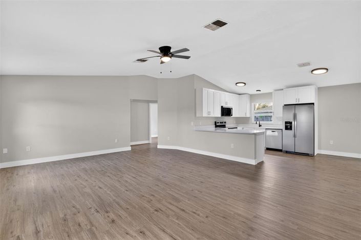 Image No.3-3 Bed House for sale