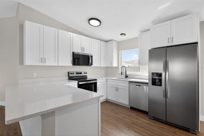 Image No.6-3 Bed House for sale