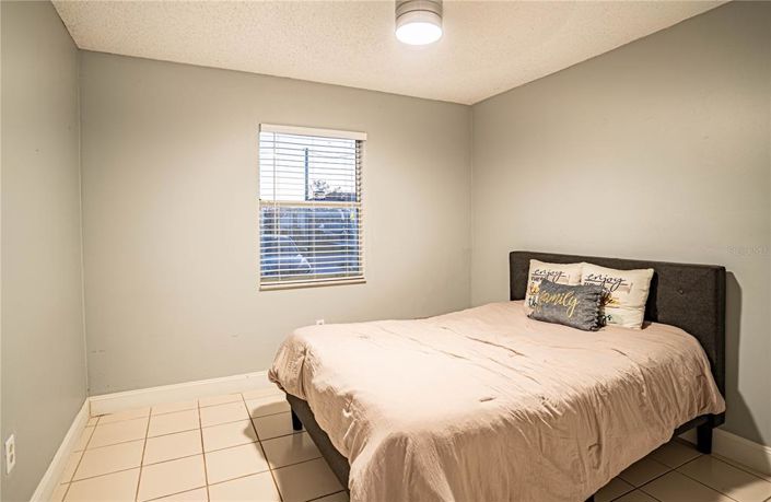 Image No.18-2 Bed House for sale