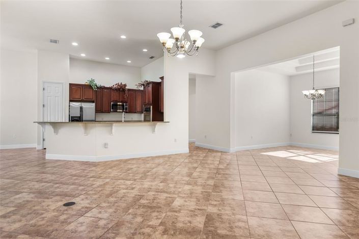 Image No.11-5 Bed House for sale