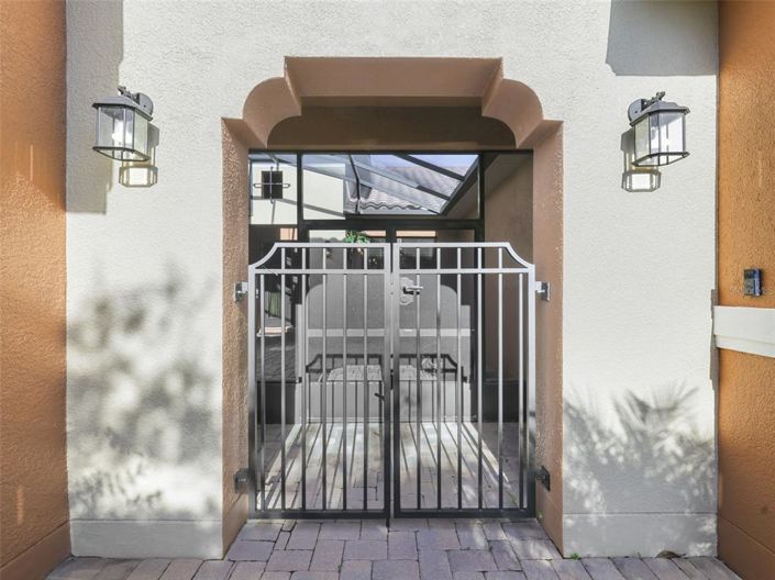 Image No.2-5 Bed House for sale