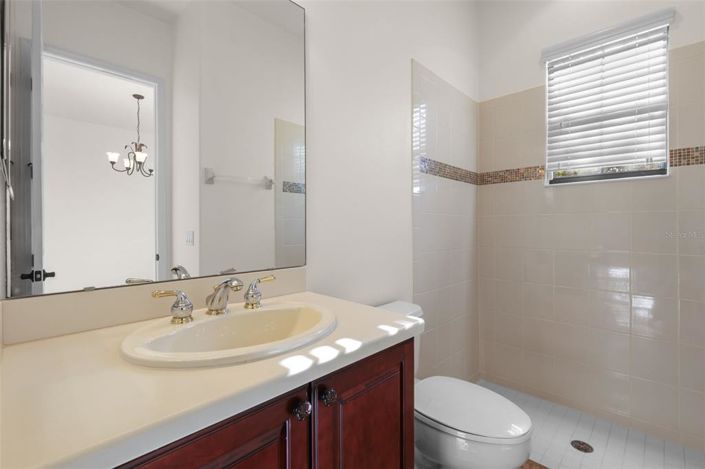 Image No.7-5 Bed House for sale