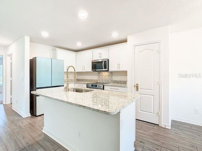 Image No.13-3 Bed House for sale