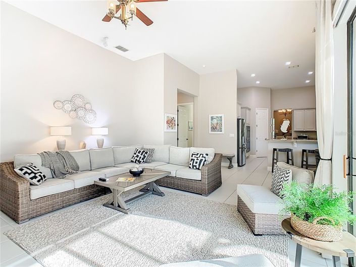 Image No.18-4 Bed House for sale