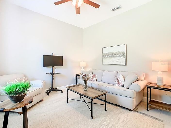 Image No.30-4 Bed House for sale