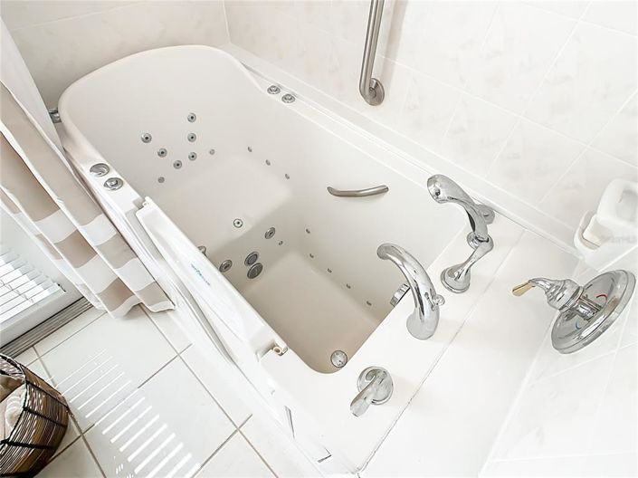 Image No.34-4 Bed House for sale