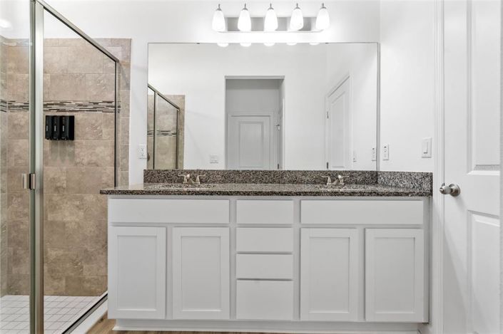 Image No.27-3 Bed House for sale