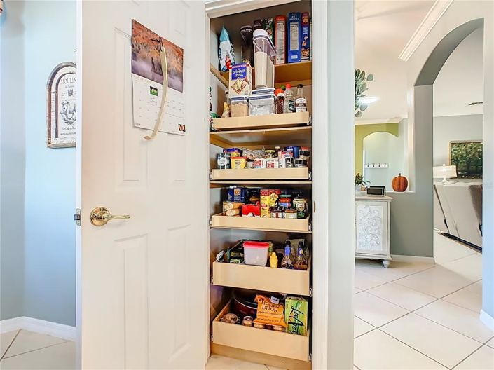 Image No.19-3 Bed House for sale