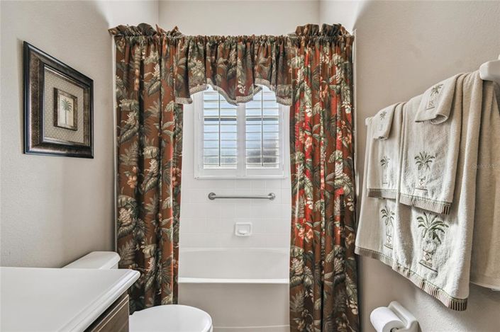 Image No.41-2 Bed House for sale