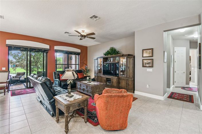 Image No.9-2 Bed House for sale