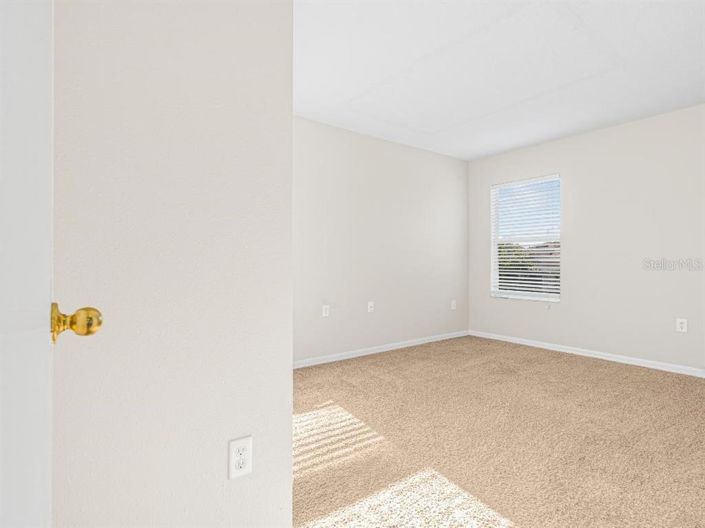 Image No.12-3 Bed House for sale