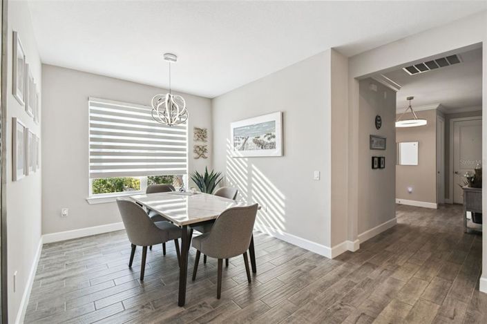 Image No.17-3 Bed House for sale