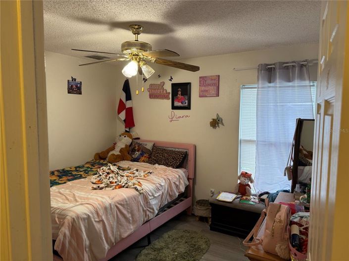 Image No.12-3 Bed House for sale