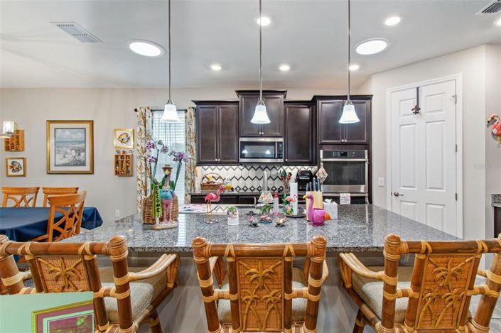 Image No.10-3 Bed House for sale