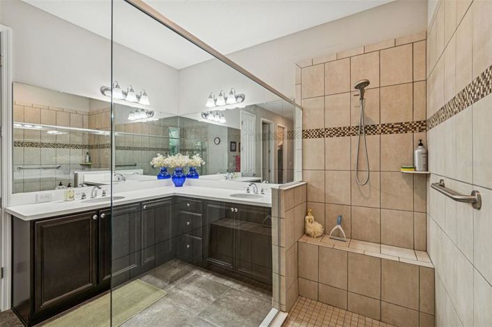 Image No.21-3 Bed House for sale