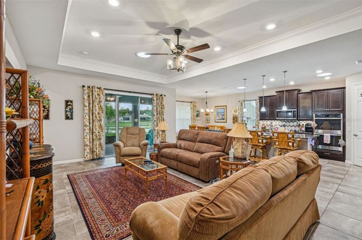 Image No.6-3 Bed House for sale