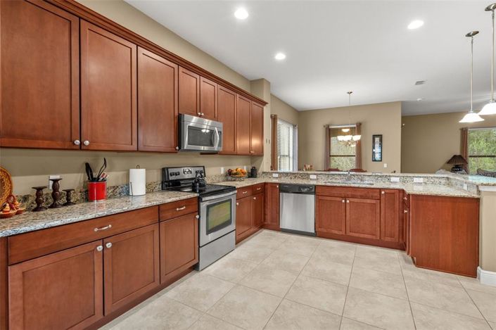 Image No.15-2 Bed House for sale