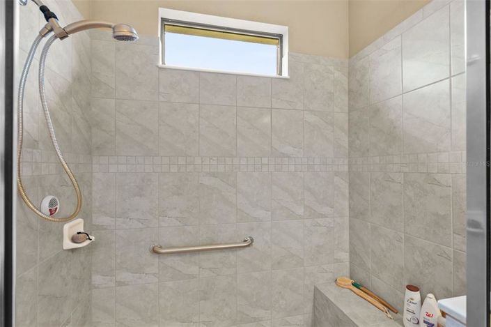 Image No.23-2 Bed House for sale