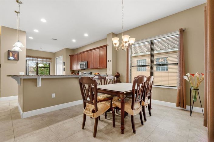 Image No.8-2 Bed House for sale