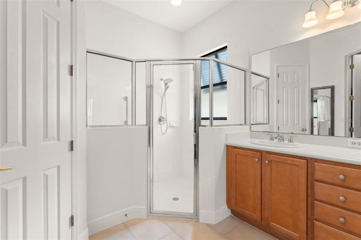 Image No.22-2 Bed House for sale