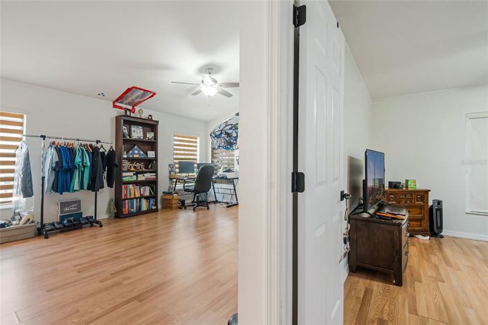 Image No.20-2 Bed House for sale