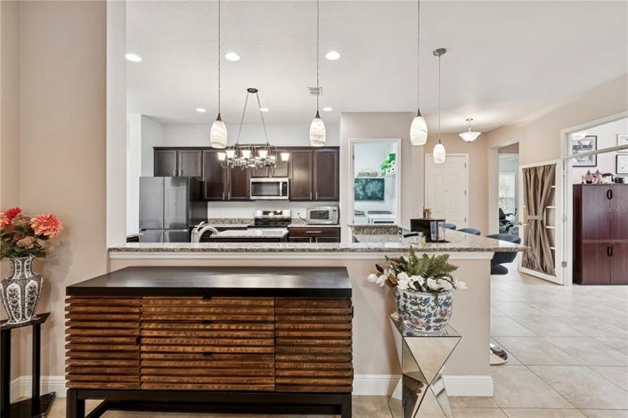 Image No.10-3 Bed House for sale