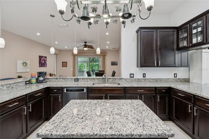 Image No.20-3 Bed House for sale