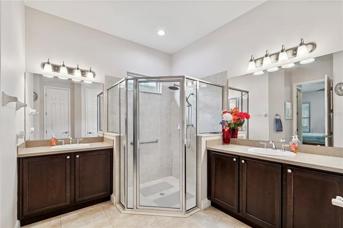 Image No.31-3 Bed House for sale