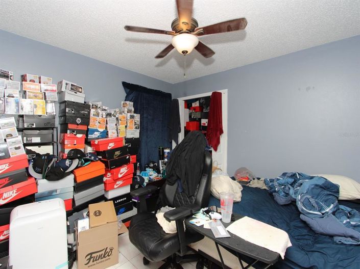 Image No.17-3 Bed House for sale