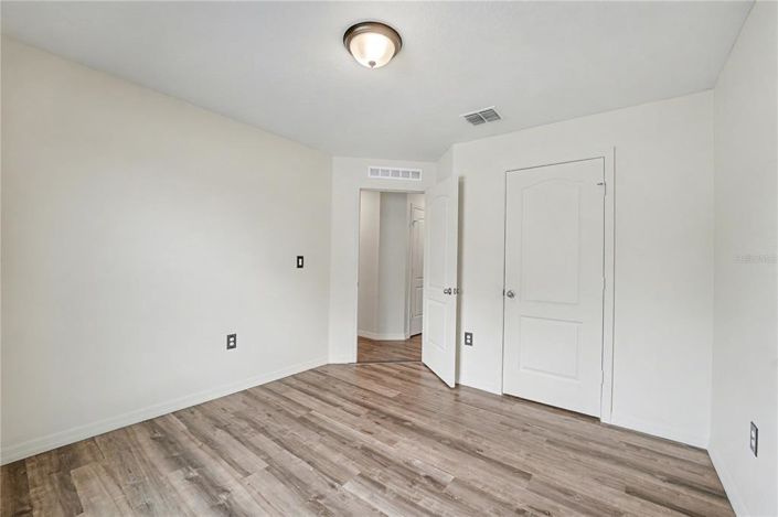 Image No.14-5 Bed House for sale