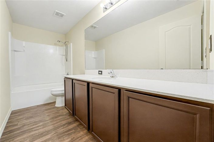 Image No.15-5 Bed House for sale