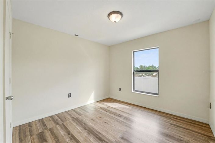 Image No.22-5 Bed House for sale